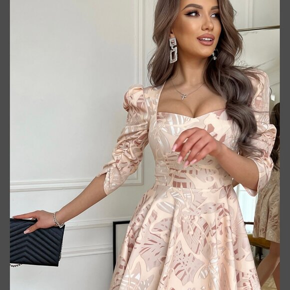 FLORAL DRESS WITH BUFFED SLEEVES - Picture 5 of 7